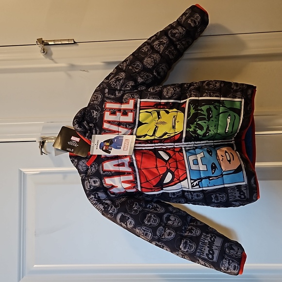 ๐ MARVEL Kids 3T Reversible Jacket - Picture 1 of 3